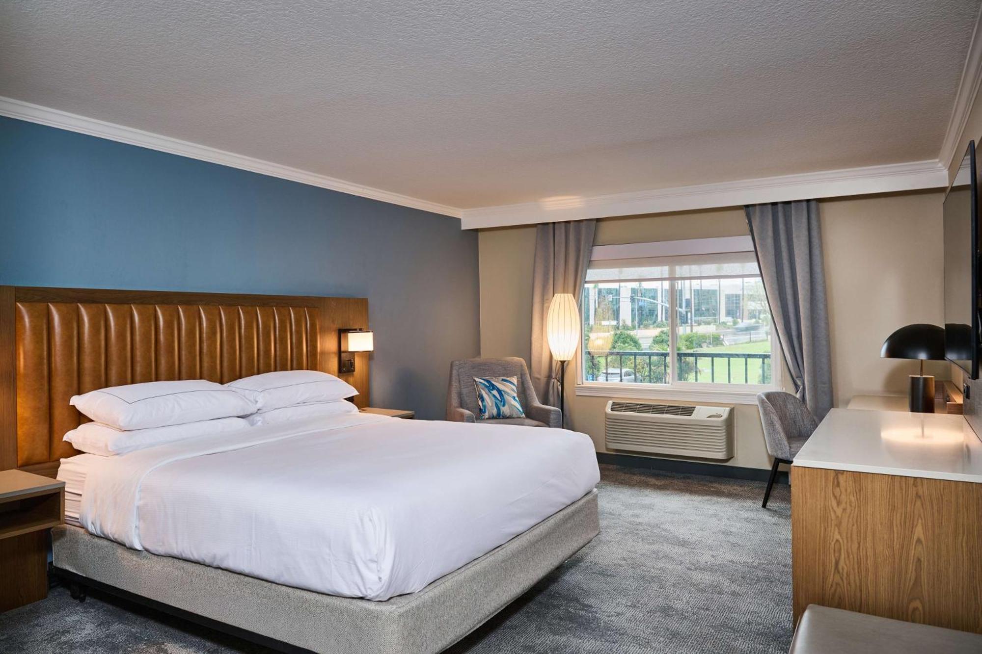 Doubletree By Hilton Chatsworth Los Angeles Exterior foto