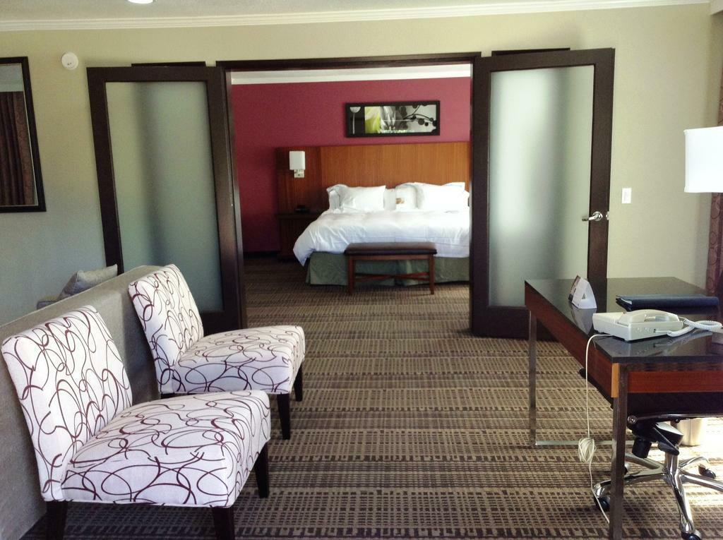 Doubletree By Hilton Chatsworth Los Angeles Exterior foto